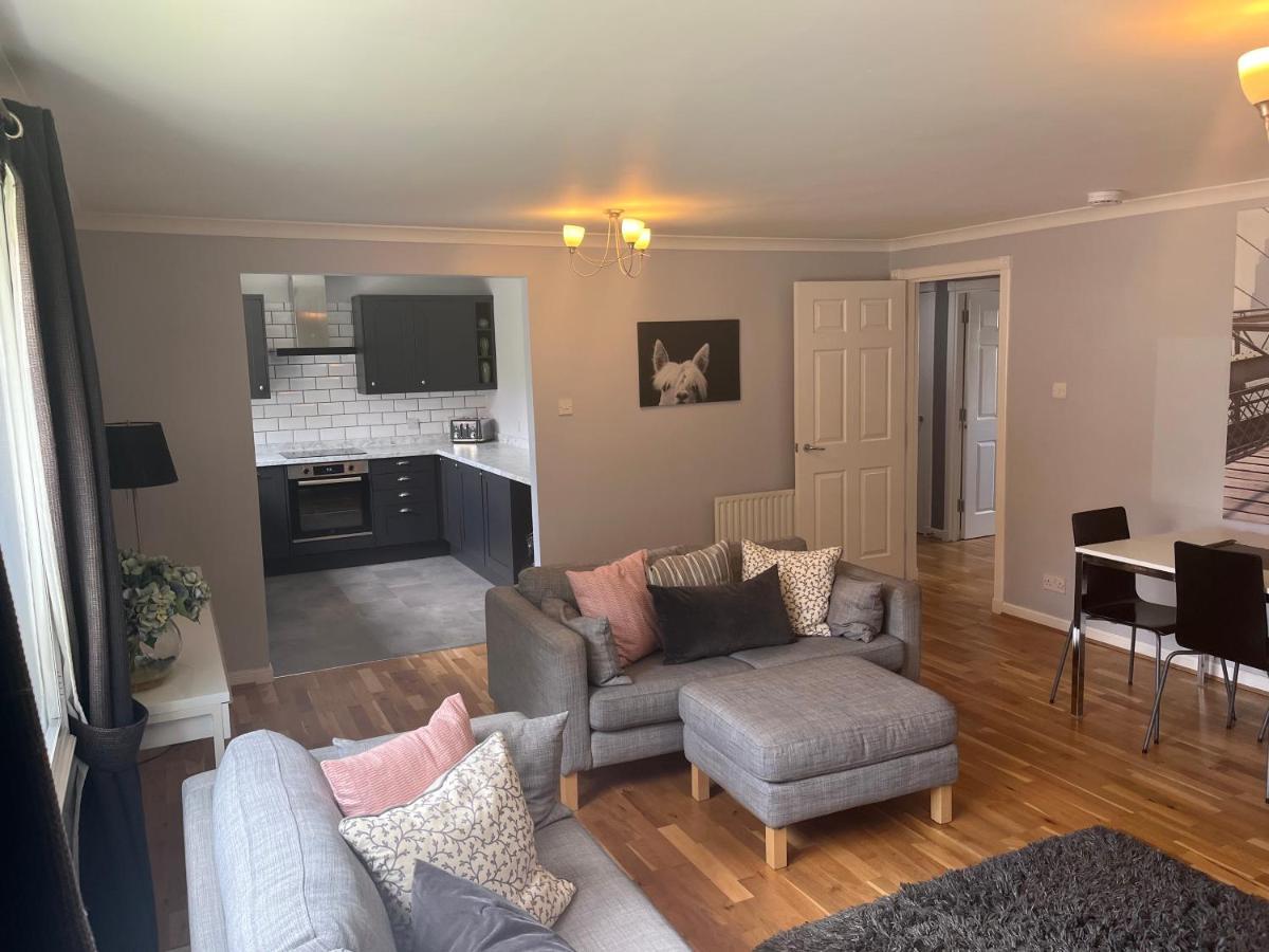 Flat Two, 212 Eaglesham Road, East Kilbride, Glasgow Bagian luar foto